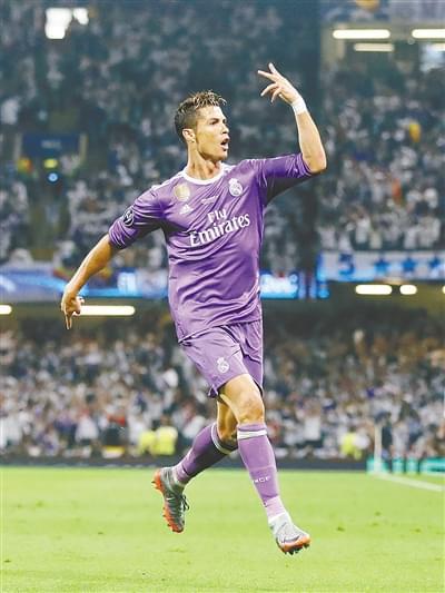 的足球赛场 的足球赛场