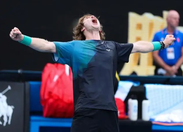 亮相成关注 亮相成关注