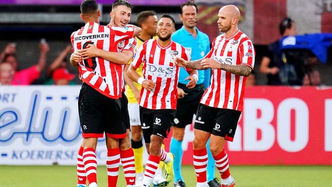 在他巅峰时 在他巅峰时