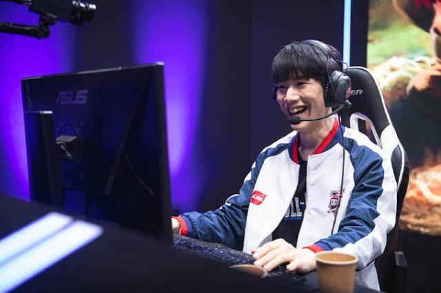 高位手递手 高位手递手